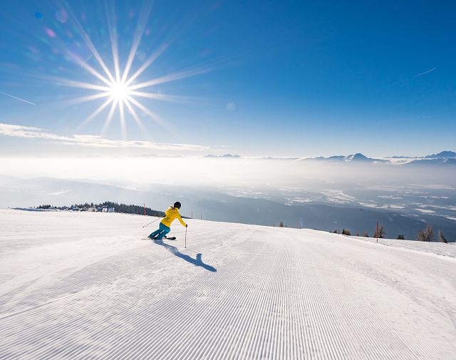 Skifahrer-auf-der-Piste-Gerlitzen-Alpe-1_Region-Villach-Tourismus-GmbH_Michael-Stabentheiner